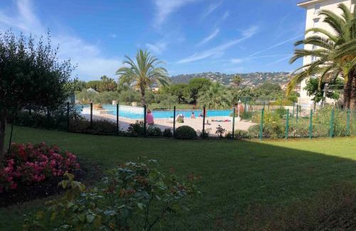 Golfe Juan Apartamento | Appartements en bord de mer