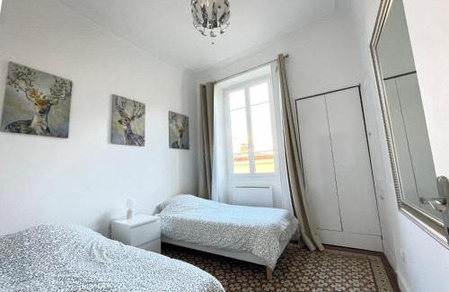 Quartier Administrations Apartamento | Appartemment Nimes Arènes
