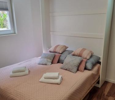 Freilassing Apartamento | Appartment im Untergeschoss