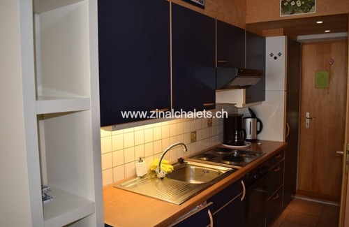 Zinal Apartamento | Appartment in a building in Zinal - 2 beds in the living room - kitchen - 1 shower/WC - TV broadcast