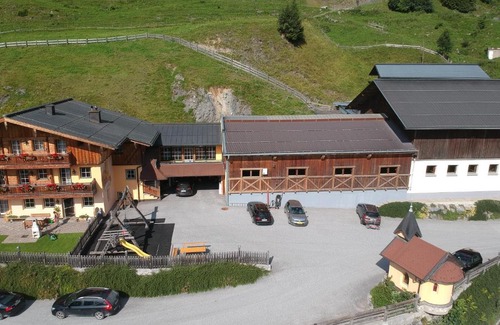 Grossarl Casa | Appartmenthof Aigengut Ferienwohnung Großarl