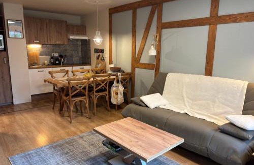 Saint-Lary-Soulan Apartamento | Apparts au Cœur de St-Lary - Piscine Chauffée et Sauna