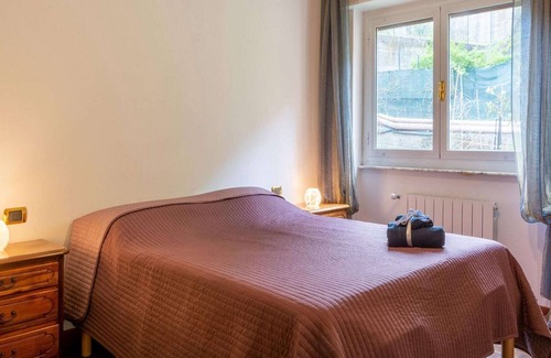 Sestri Ponente Apartamento | Entre el aeropuerto, el mar y la calle comercial