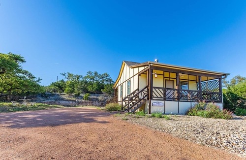 Fredericksburg Cabaña | Appian Way - Tuscan Studio Bedroom Cottage by Redawning