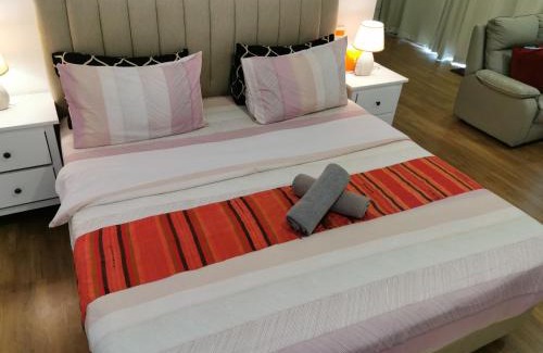 Seri Kembangan Apartamento | Apple 4@Menara Simfoni/King Bed/Wifi/Netflix/TVBOX
