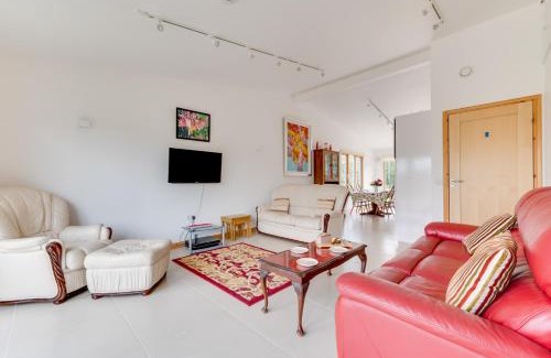Etchinghill Casa | Apple Barn