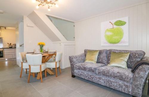Crantock Casa | Apple Barn