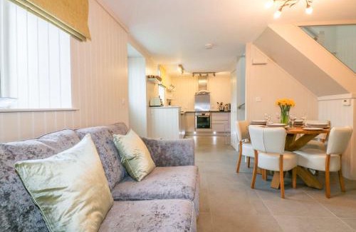 Crantock Casa | Apple Barn