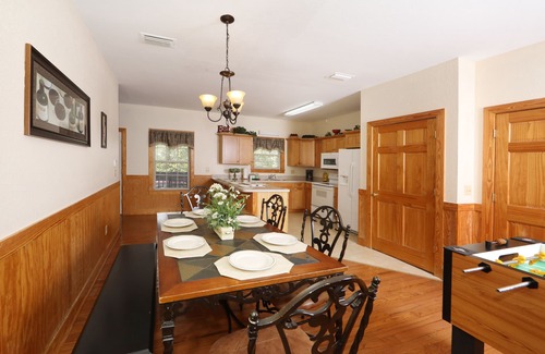 Pigeon Forge Chalet De Esquí | Apple Blossom 10 - Two Bedroom Chalet