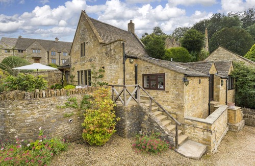Snowshill Village Cabaña | Apple Cottage se basa en el pintoresco Snowhill y no le falta personalidad.