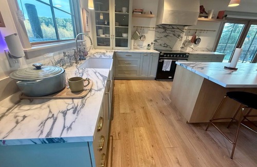Sebastopol Casa | Apple House: Fire pit ~ Hot tub ~ Views