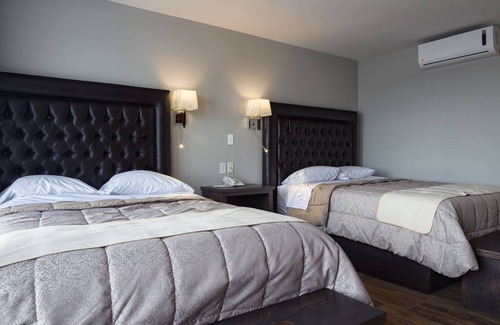Cuauhtémoc Hotel | Apple Inn