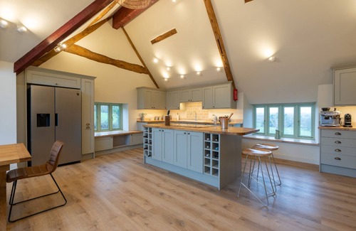 Ilminster Cabaña | Apple Loft - Beautiful Somerset cottage, sleeps 13 guests in 6 bedrooms