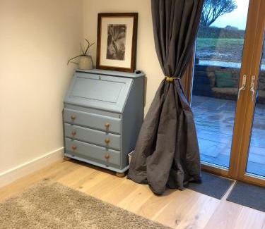 Saint Erth Praze Casa | Apple Tree Barn - converted barn with meadow views