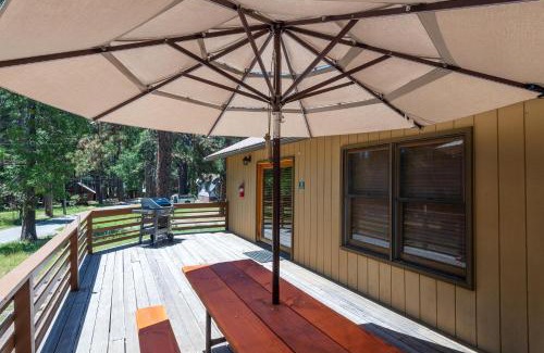 North Wawona Casa | Apple Tree Bear House