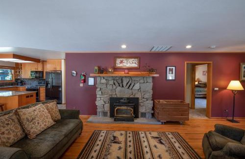 North Wawona Casa | Apple Tree Bear House