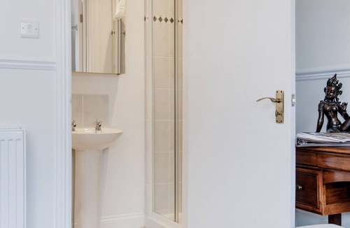 Bath Cama Y Desayuno | Apple Tree Guest House