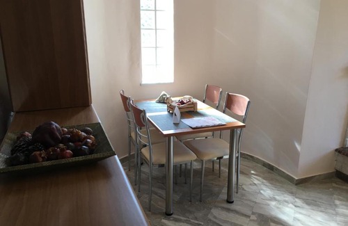 Plomari Apartamento | Αpples and Roses