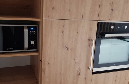 Ljubljana Casa | AppPrusnik, Hiša iz leta 1871, stilsko obnovljena 2022, v 4 app enote.