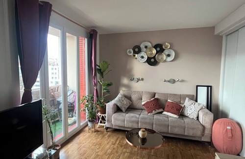 Les Poulettes Apartamento | Apprt avc Balcony garden view [Fibre& Netf]