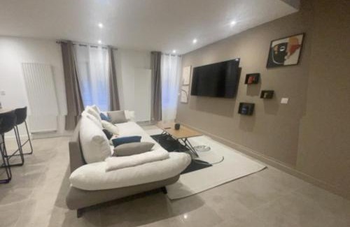 Saint-Etienne Apartamento | Apprt TOTEM Netflix et wifi gratuit
