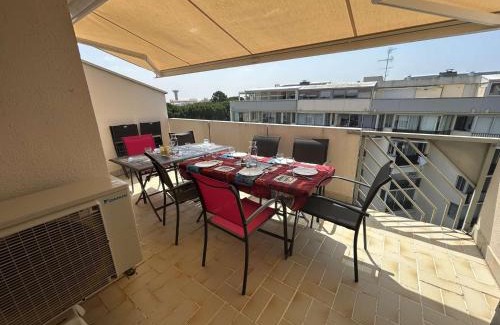 Le Grau-Du-Roi Apartamento | Appt 2 pièces climatisé pour 4 pers, Le Grau-du-Roi - FR-1-250-314
