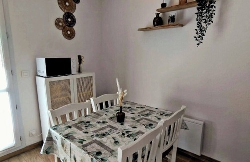 Le Verdon-sur-Mer Apartamento | Appt 4/5 pers. in Verdon sur Mer in a 3-star tourist residence.