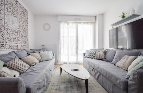 Rigollots Apartamento | Appt 4 pers dans un immeuble neuf avec jardin WIFI direction Paris