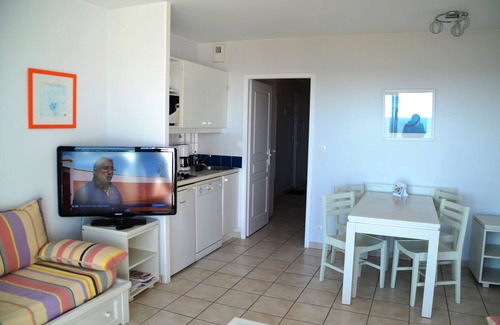 Chateau-d'Olonne Apartamento | - APTO A 104 - Apt Mar frente a dos piscinas climatizadas residencia familiar