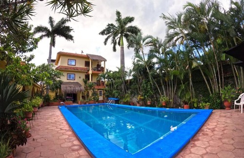 Independencia Apartamento | Apartamento para 2 personas con balcón y vistas al atardecer y a la piscina