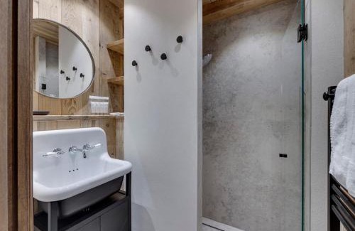 La Rosiere Apartamento | Appt neuf proche pistes, spacieux, 4 ch, 10 pers, balcon, parking, wifi - FR-1-690-9