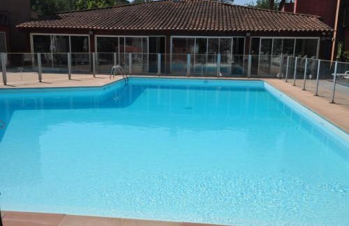 Mouans-Sartoux Apartamento | Appt Studio avec Balcon Parking privé, Piscine, proche Golf St Donat