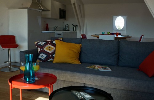 Portbail Apartamento | Apartamento con vista al mar en casa de carácter
