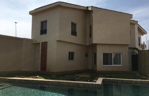 Lome Villa | Apries de Sais - villa de standing avec piscine