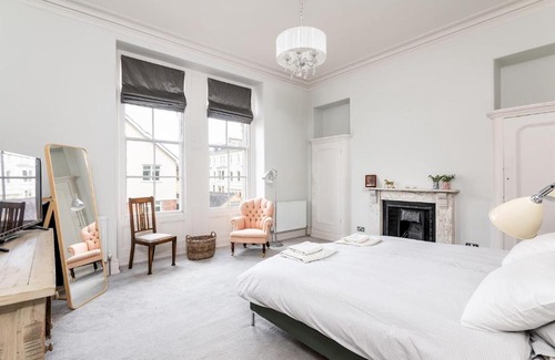 York Apartamento | Apt 2, 2 Driffield Terrace Bright & Spacious 2-Bed Apartment in York Pass The Keys