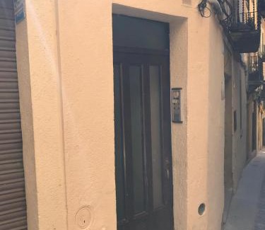 Vic Apartamento | APT 2 Acollidor al Centre històric de Vic APTGARBI