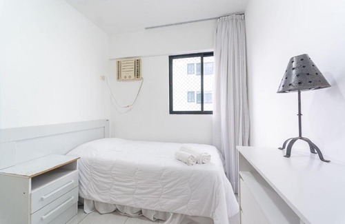 Casa Amarela Apartamento | Apt 2 quartos com varanda próximo Praça Casa Forte o bairro mais agradável do Recife ARN901