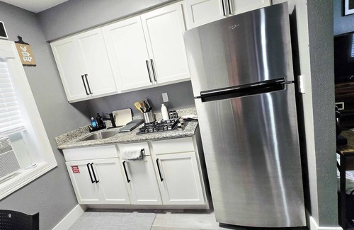 Baytown Apartamento | APT#2 Quiet comfortable place near chemical plants