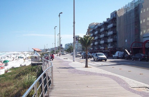 Cabo Frio Apartamento | Apt. 200 metros de Praia do Forte, Edificio 3 Ríos