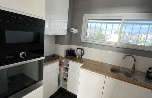 Pontaillac Apartamento | Apt 4 pers, air conditioning, sea view, parking, tennis court