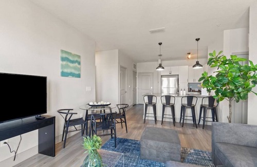 East Ybor Apartamento | Apt 408 · Luxury Condo w/Pool access in Ybor City Tampa