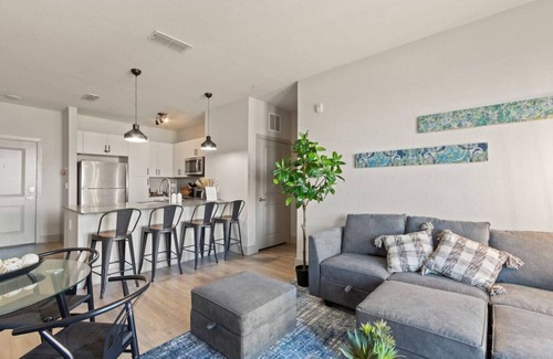 East Ybor Apartamento | Apt 408 · Luxury Condo w/Pool access in Ybor City Tampa