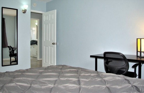 Logan Heights Apartamento | Apt #5, 2 bedroom / 1 bathroom, 8 min to Downtown!