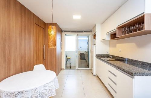 Matriz Apartamento | Apt Aconchegante Centro Civico Frente Shop Mueller
