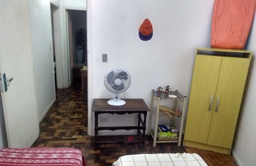 Tramandai Apartamento | Apt Av da Igreja, amplia en excelente ubicación entre el paseo marítimo y el mar