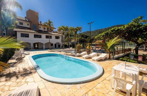 Ponta das Canas Apartamento | Apt en hermoso condominio justo en la arena RPB038
