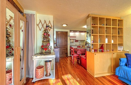Courmayeur Apartamento | Apt. Claire Mountain View - Wifi.