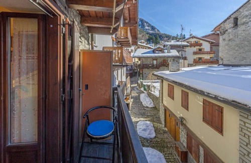 Courmayeur Apartamento | Apt. Claire Mountain View - Wifi.