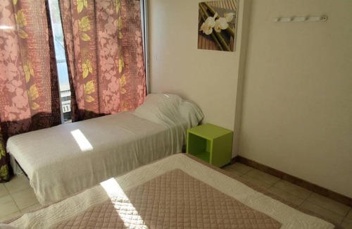 Saint-Pierre-la-Mer Apartamento | Apt Climatisé T3 Saint Pierre La Mer, terrasse, jardin et parking privé