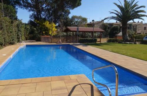 Calella de Palafrugell Apartamento | Apt con piscina en Calella de Palafrugell, parking gratuito